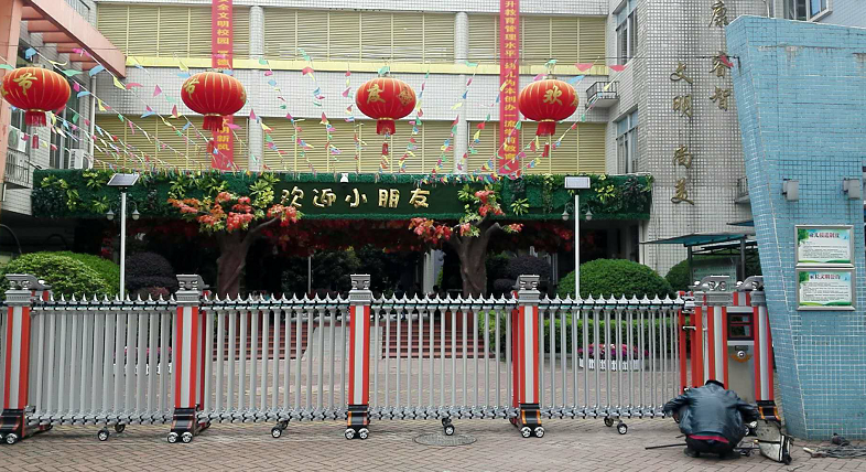 長沙伸縮門,長沙電動(dòng)門,長沙電動(dòng)伸縮門,長沙伸縮門,長沙電動(dòng)伸縮門廠